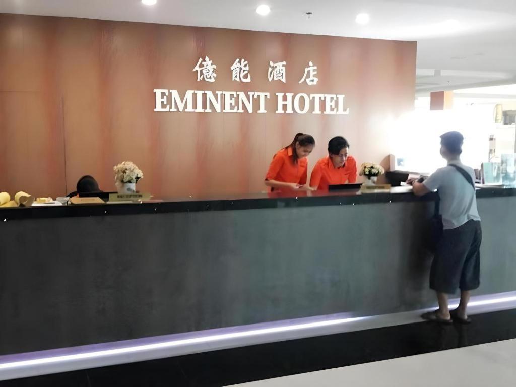 Eminent Hotel Кота Кинабалу Екстериор снимка