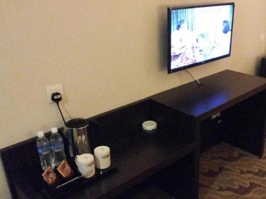 Eminent Hotel Кота Кинабалу Екстериор снимка
