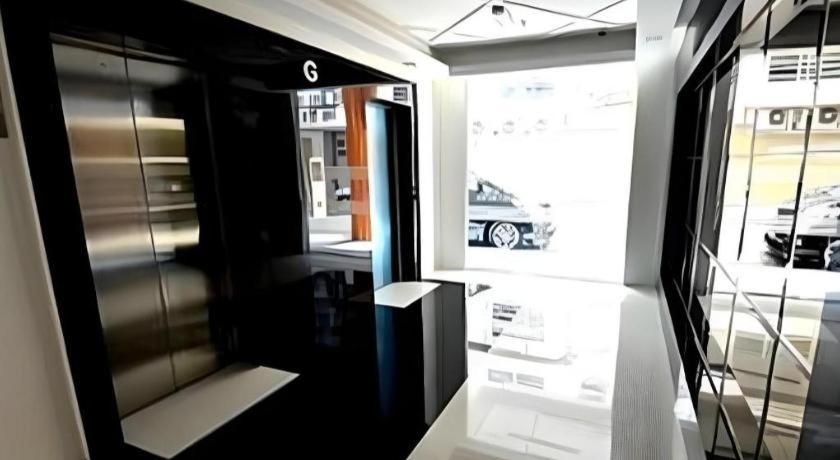 Eminent Hotel Кота Кинабалу Екстериор снимка